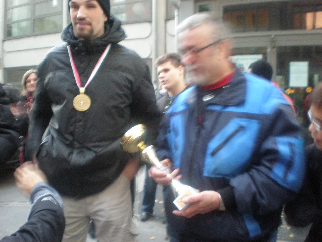 PB120118.JPG